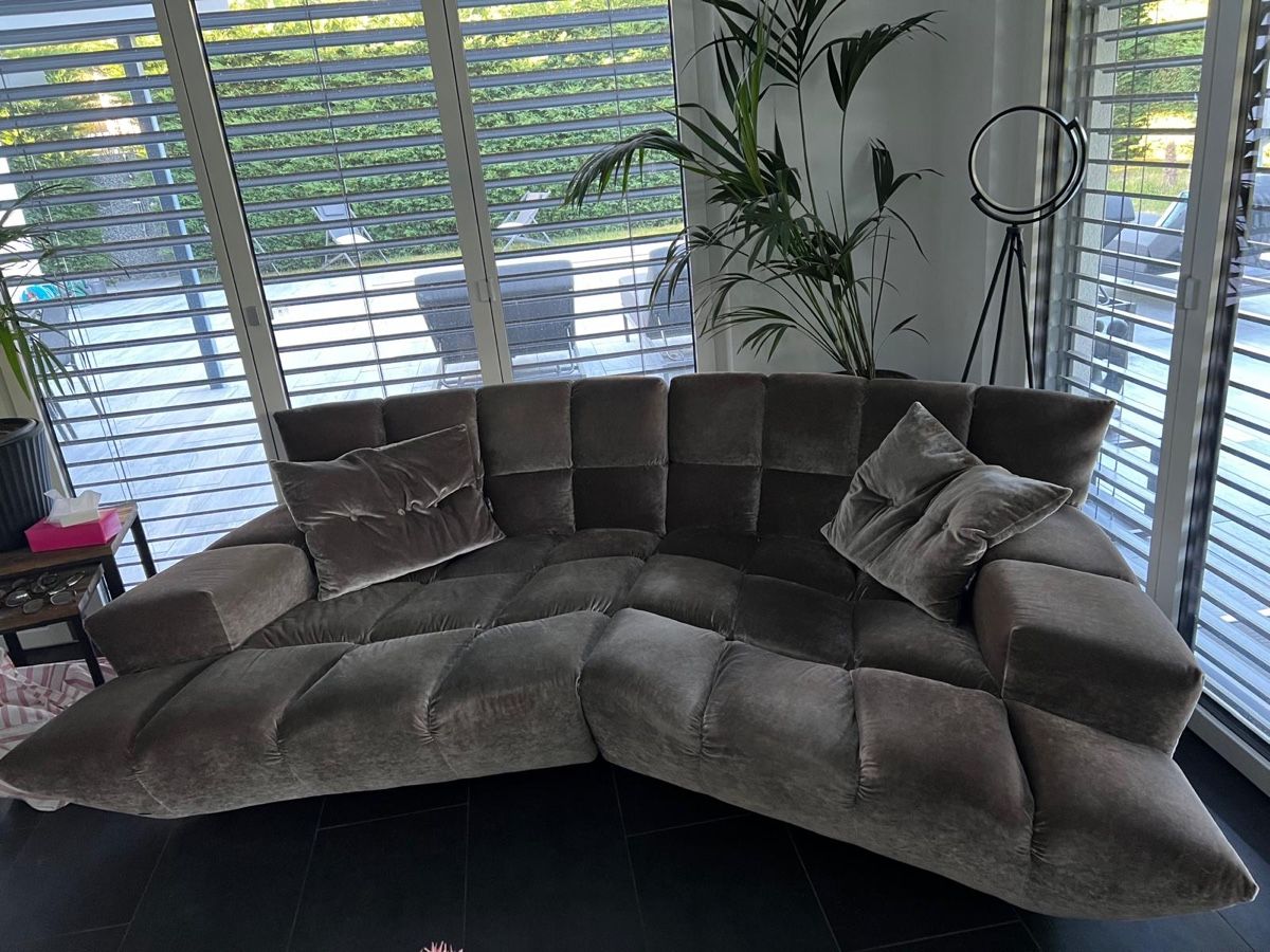 Bretz Divani: Bretz Riesensofa 2-teilig Samt beige – Usato da Metzerlen venduto da sport001