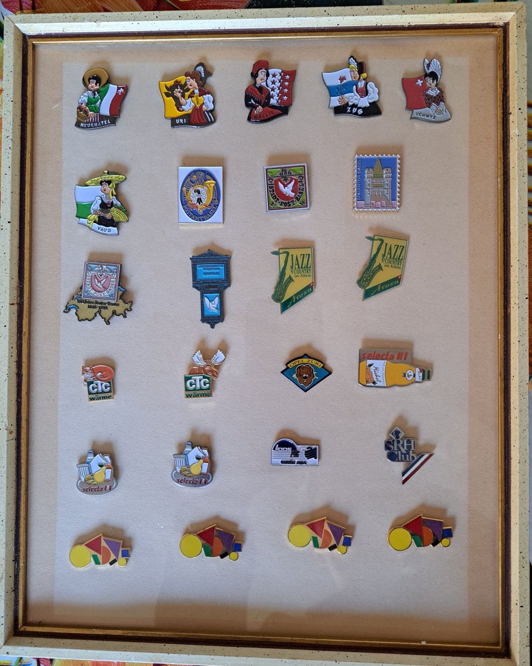 Plaquettes & Badges: Diverse Pins – Neuf (Voir description) à Zuerich par Mocambo19