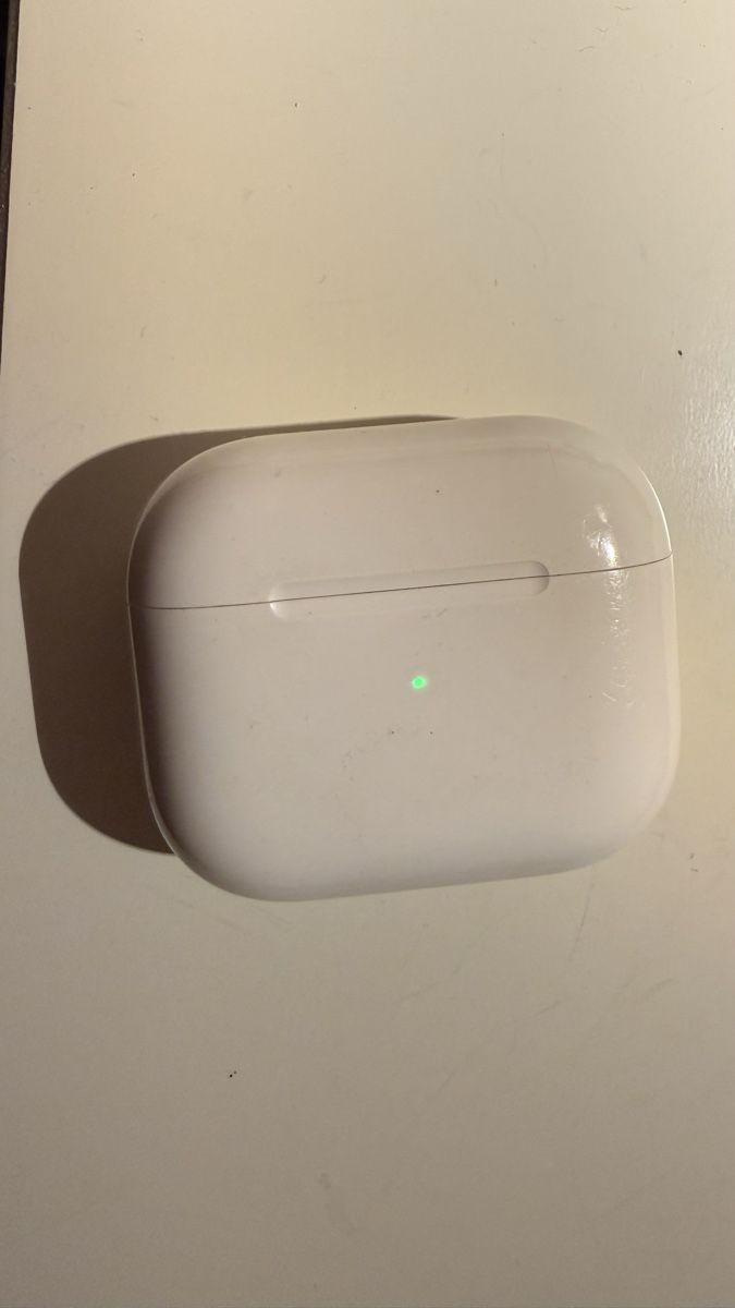 Apple Casques audio: Apple AirPods 3rd Generation with Charging Case – D'occasion à Zürich par pat_zbj7 1