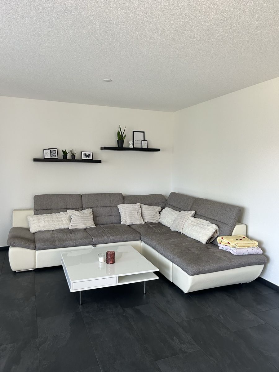 Sofas: Sofa grau – Gebraucht aus Wiedlisbach von and_6g8d