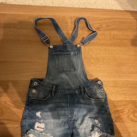Latzhose Jeansshorts Grösse 146/152
