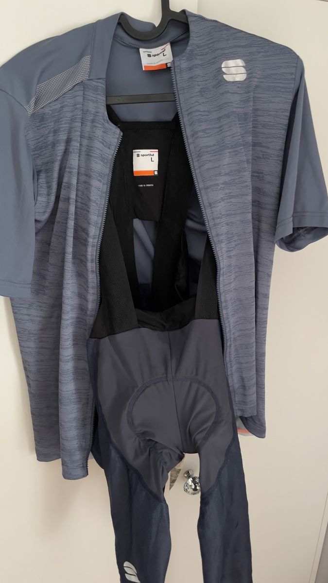 Maillots de corps & Pantalons: Sportful Jersey & Bibs  – D'occasion à Liebefeld par ottas