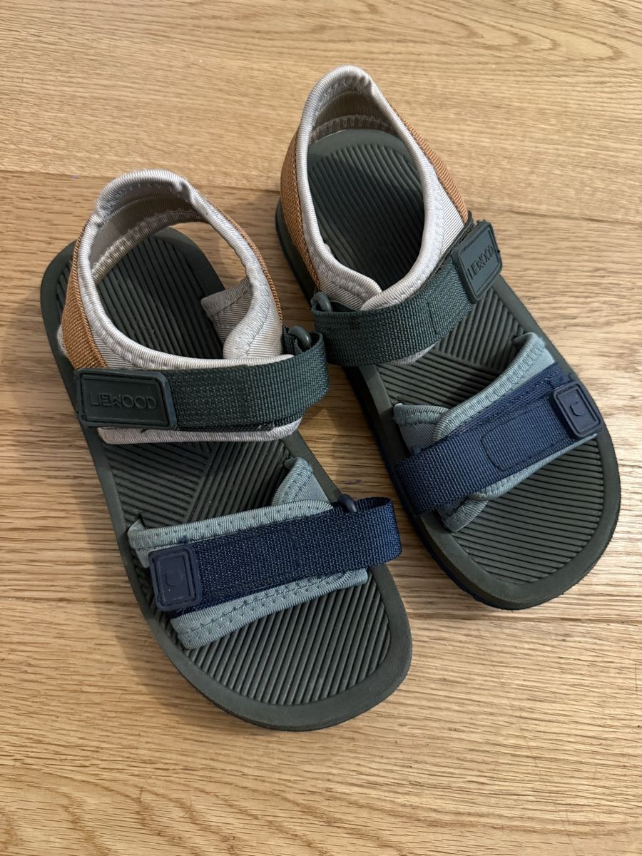 Liewood Scarpe per ragazzi: Liewood Sandalen, Gr. 33/34 – Usato da Basel venduto da wic_f7cf