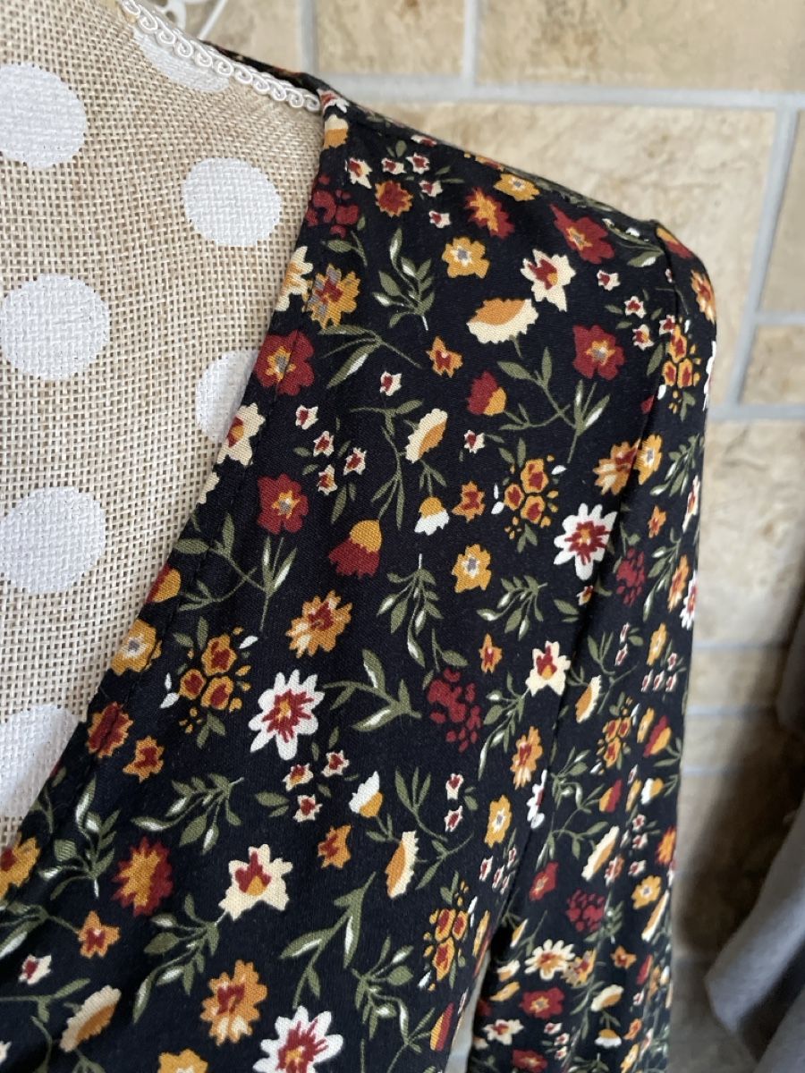 Camicette: Chicoree Bluse, Grösse S, Blumenmuster, Herbst-Look Top! – Usato da Henggart venduto da Engelsi 8