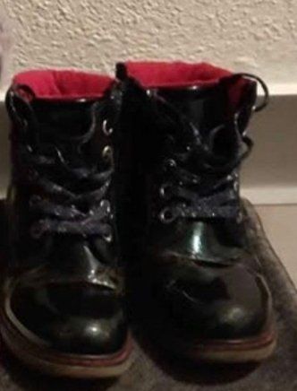 Scarpe per ragazze: Diverse Winter Schuhe für Mädchen gr.32 – Usato da Winznau venduto da zap_y6wx 1