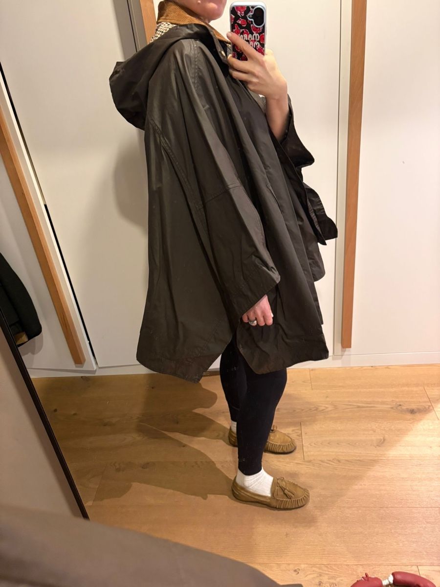 Zara Altro in Moda donna: Zara wax cape – Nuovo (secondo la descrizione) da Unterägeri venduto da Tommtes 1