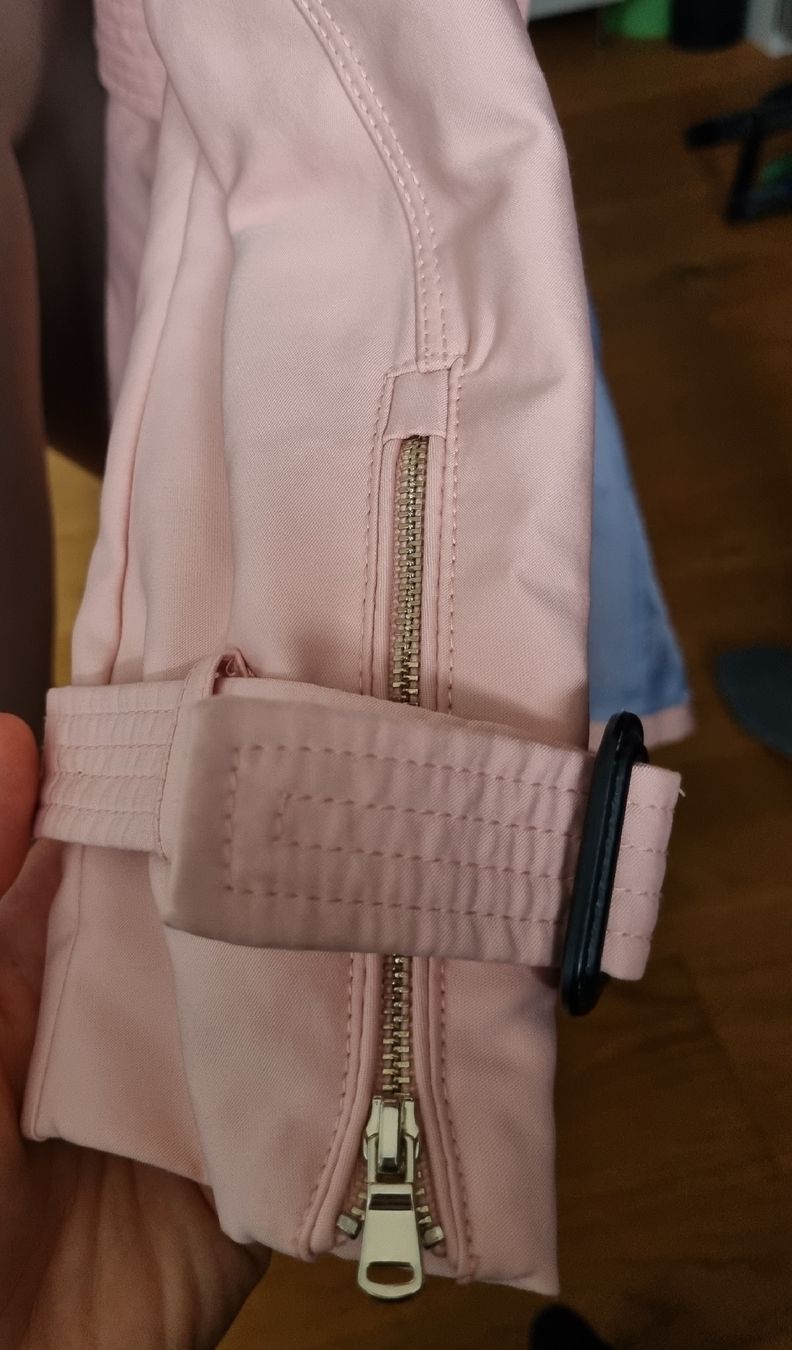 Zara Cappotti: Rosa Trenchcoat Zara – Usato da Turbenthal venduto da Julicardo 3