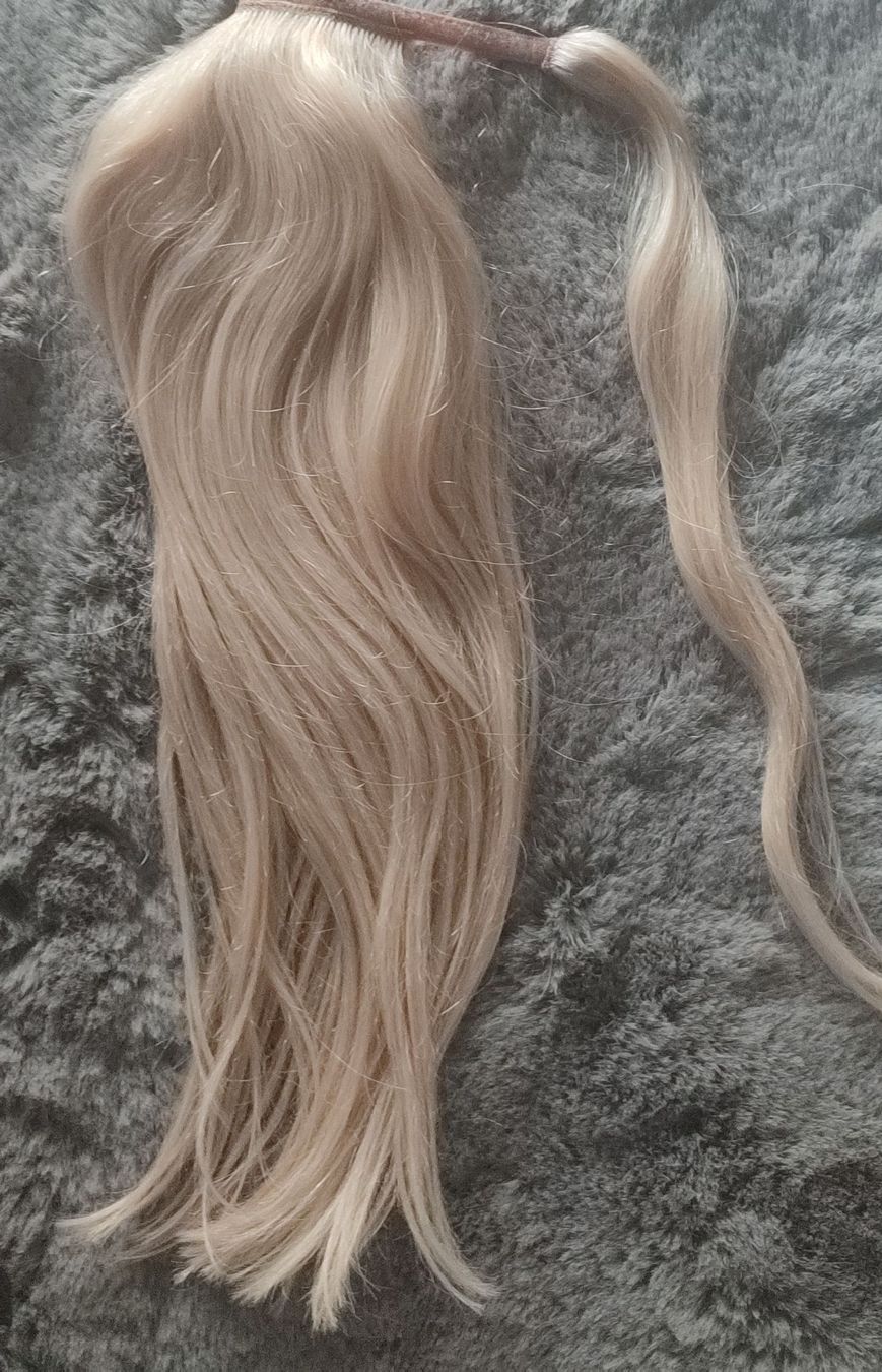 Accessoires pour cheveux: Echthaar Pferdeschwanz blond Extensions 45 cm – Neuf (Voir description) à Waltenschwil par Bodensee84