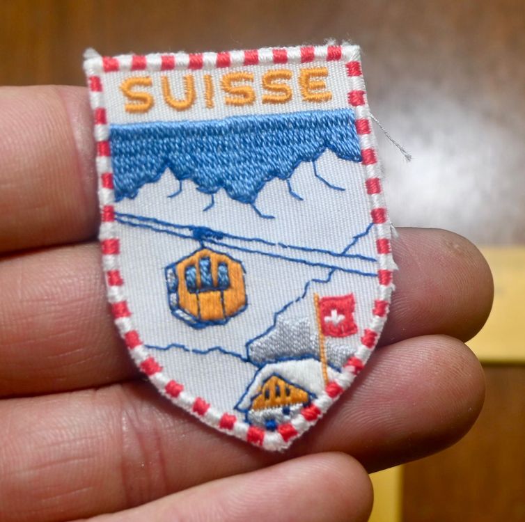 Insigne automobile auto car club Suisse TCS Touring Club de Suisse B - France