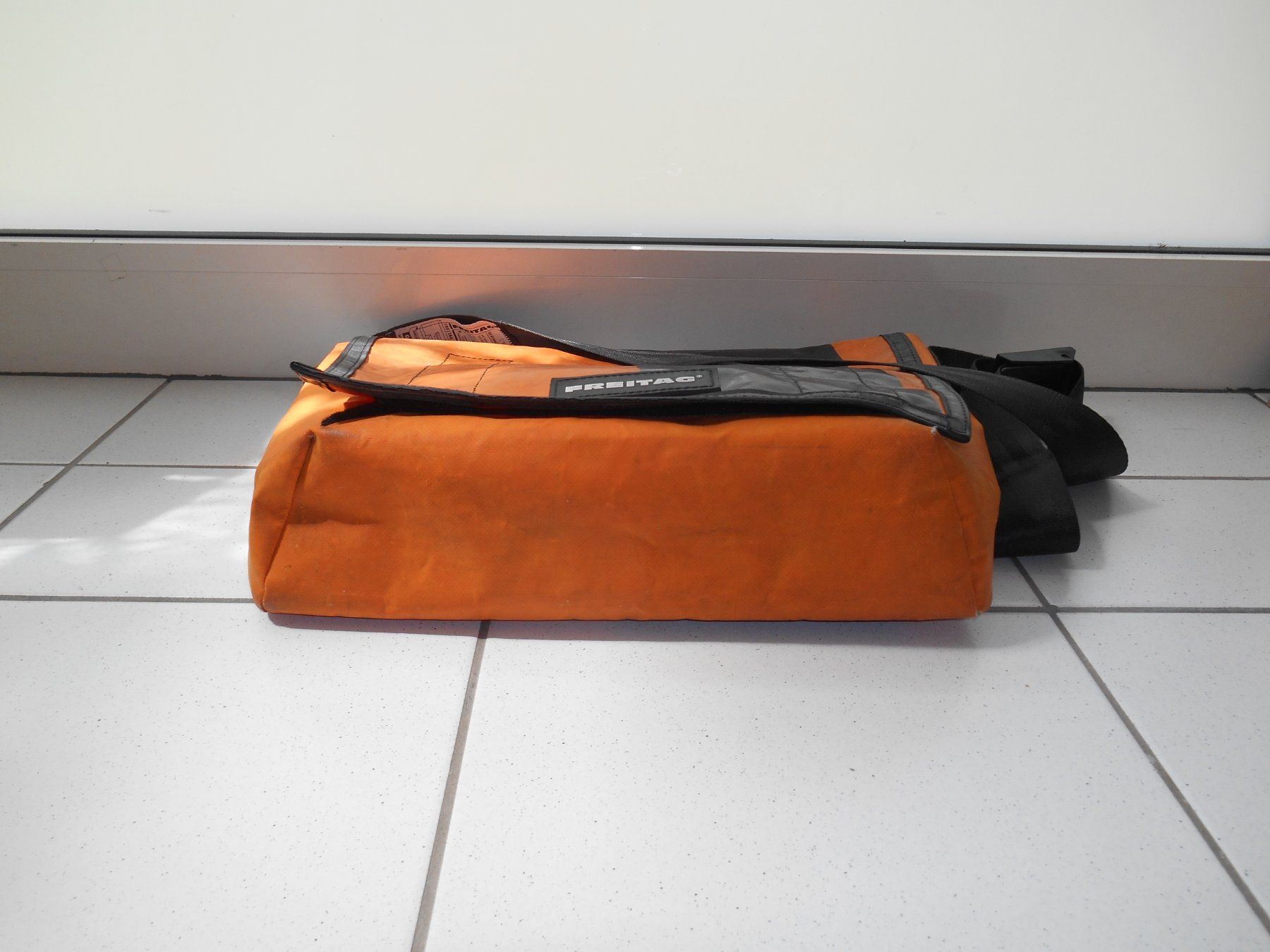 Freitag Borse: Freitag Tasche / Umhängetasche – Usato da Basel venduto da Birs868 4