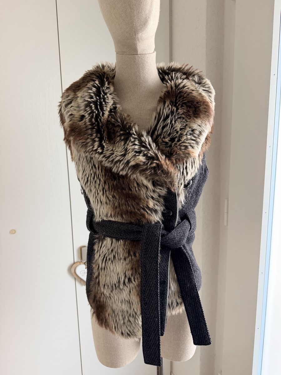 Vila Gilet & Giacche senza maniche: Gilet Vila taille S – Usato da Villars-le-Grand venduto da Eva_1986