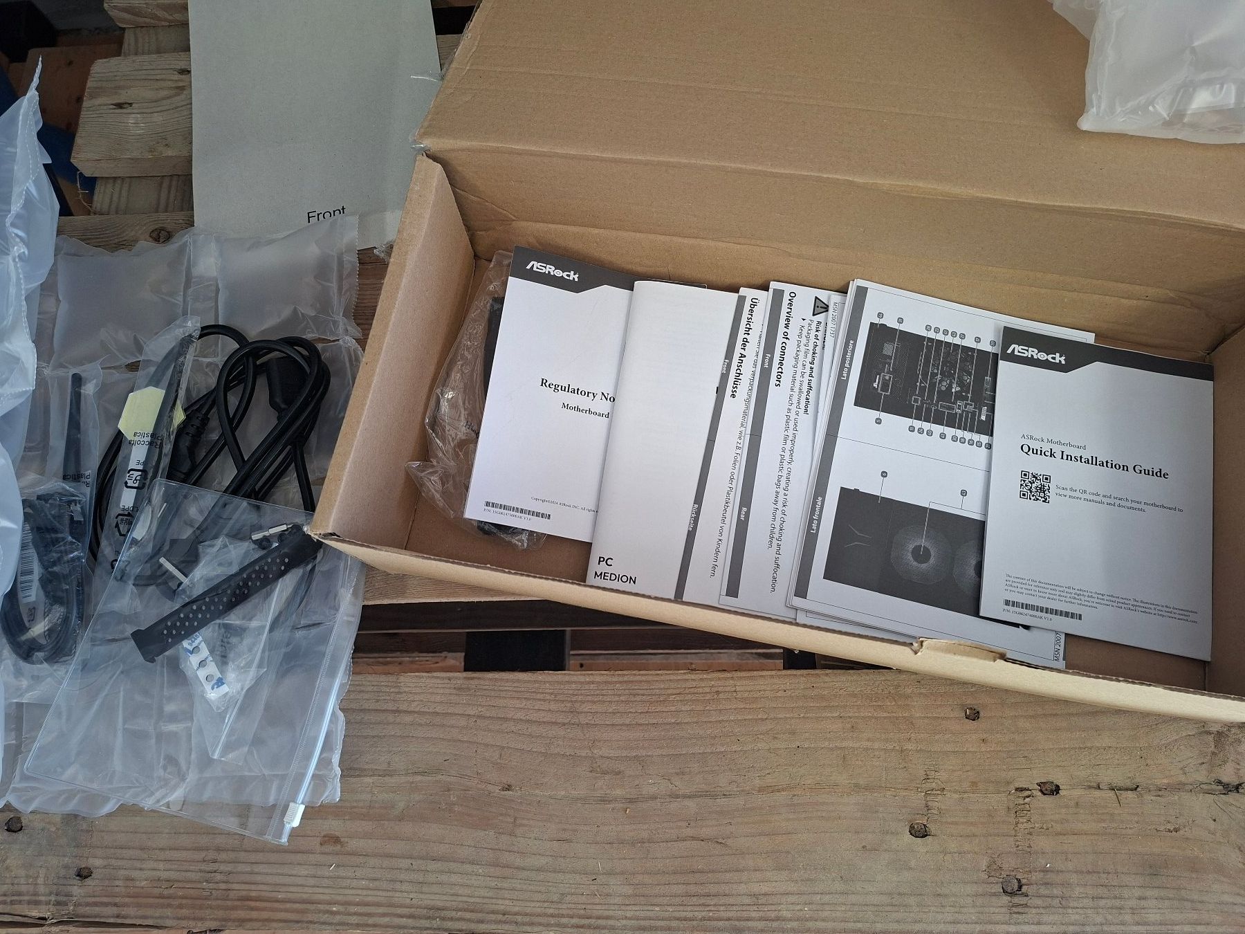 PCs: Erazer Engineer X30 mit Herstellergarantie – D'occasion à Thalheim AG par sve_p5zz 4