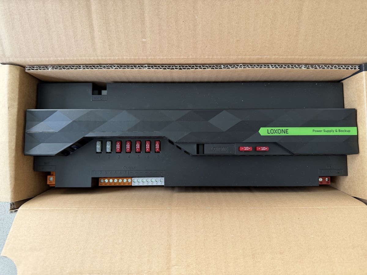 Loxone Componenti elettronici: Loxone Power Supply & Backup – Nuovo e nell'imballaggio originale da Wolfhausen venduto da HelloSun03 1
