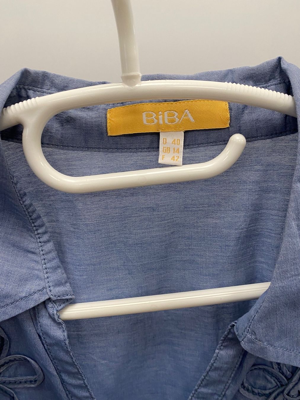 Biba Camicette: Schöne blaue Bluse - Biba - Gr. 40 - neuwertig – Nuovo (secondo la descrizione) da Brügg BE venduto da rutschimedizin 2