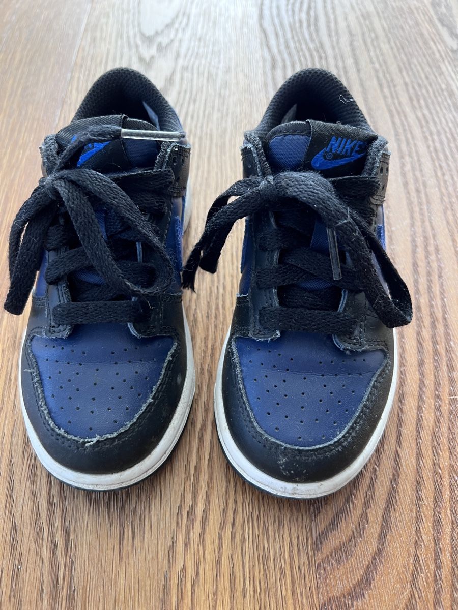 Nike Scarpe per ragazzi: Nike Schuhe Gr. 27.5 schwarz blau Sneaker – Usato da Gipf-Oberfrick venduto da Sonne010203 2