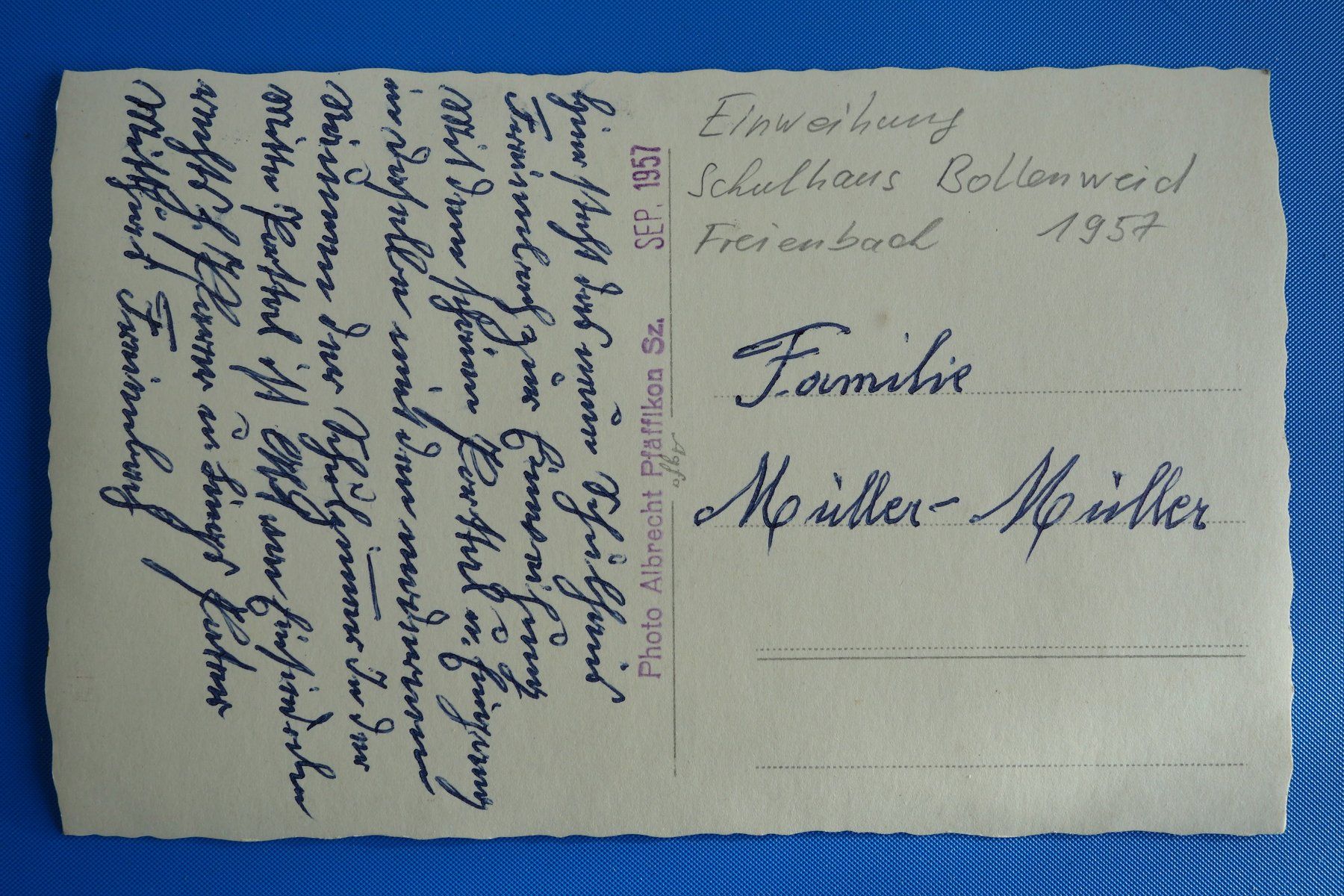 Cartoline postali: FREIENBACH - Einweihung Schulhaus Bollenweid 1957 – Usato da Ibach venduto da Ibanto 2