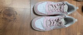 Nike Court Borough Low Weiss/Rosa Gr. 38.5 – guter Zustand