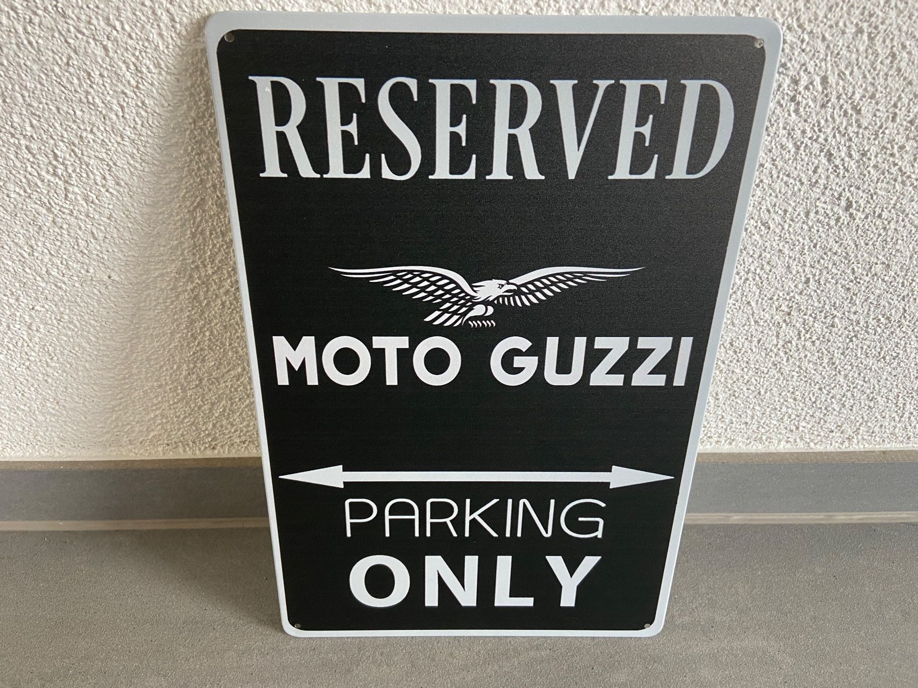 Insegne: Vintage Blechschild RESERVED MOTO GUZZI – Nuovo e nell'imballaggio originale da Seon venduto da Aaargauer01 3