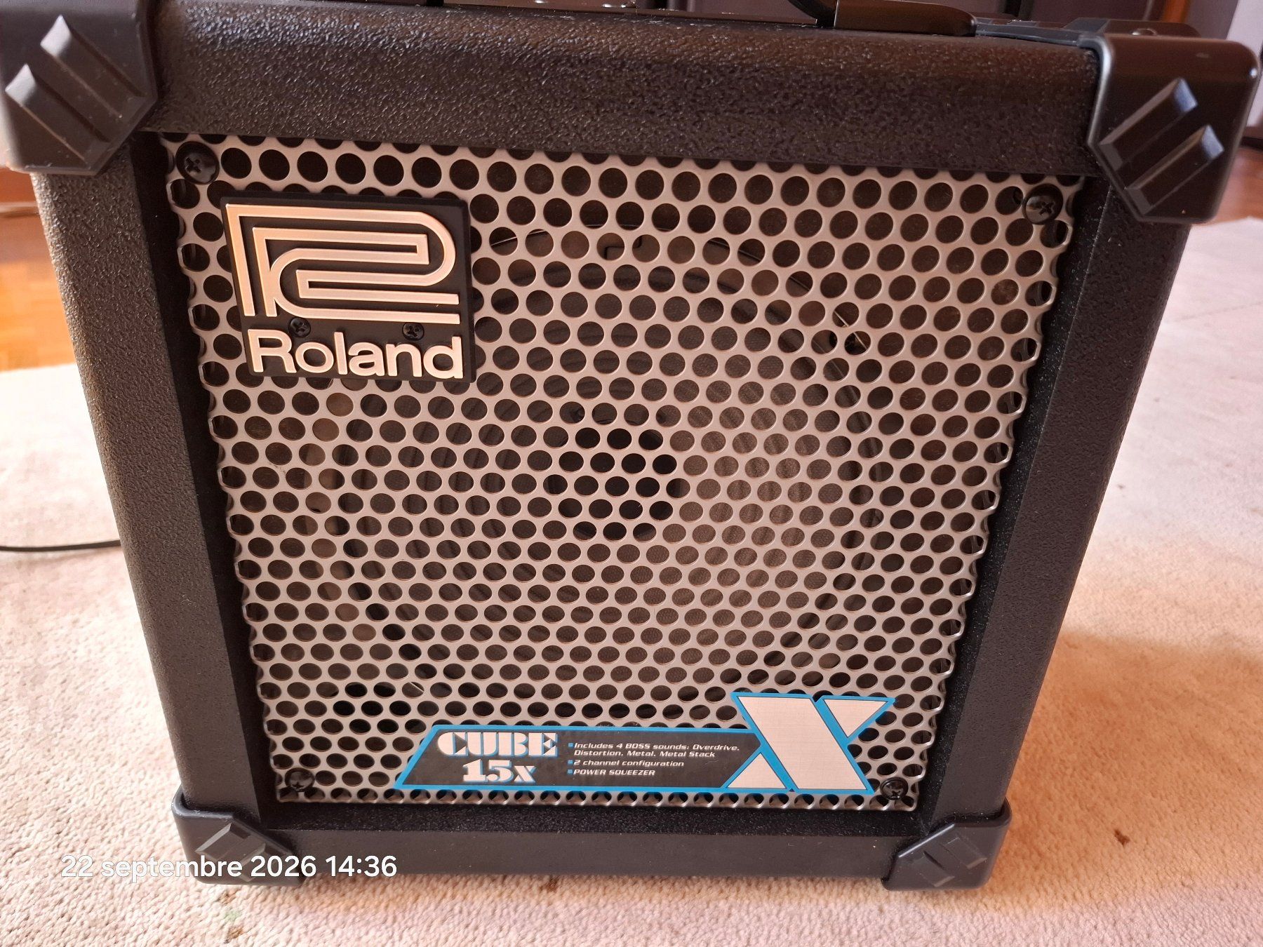 Instruments de musique: Roland Cube 15x – D'occasion à Yverdon-les-Bains par Dan00