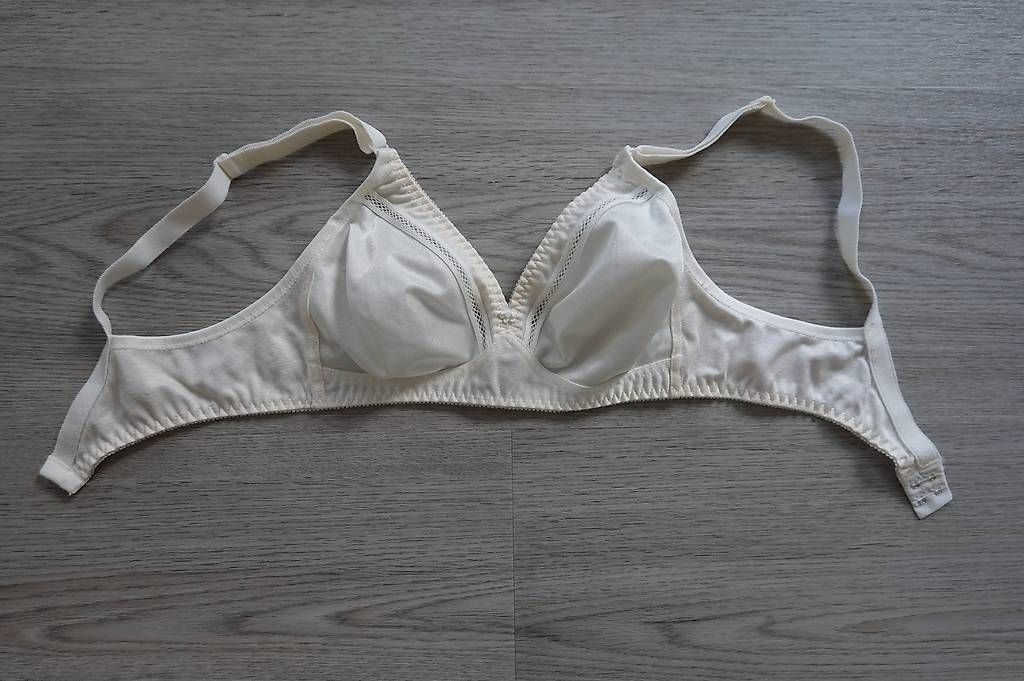 Altra biancheria intima: BH NEU cremefarben B75 – Usato da Winterthur venduto da RPeter