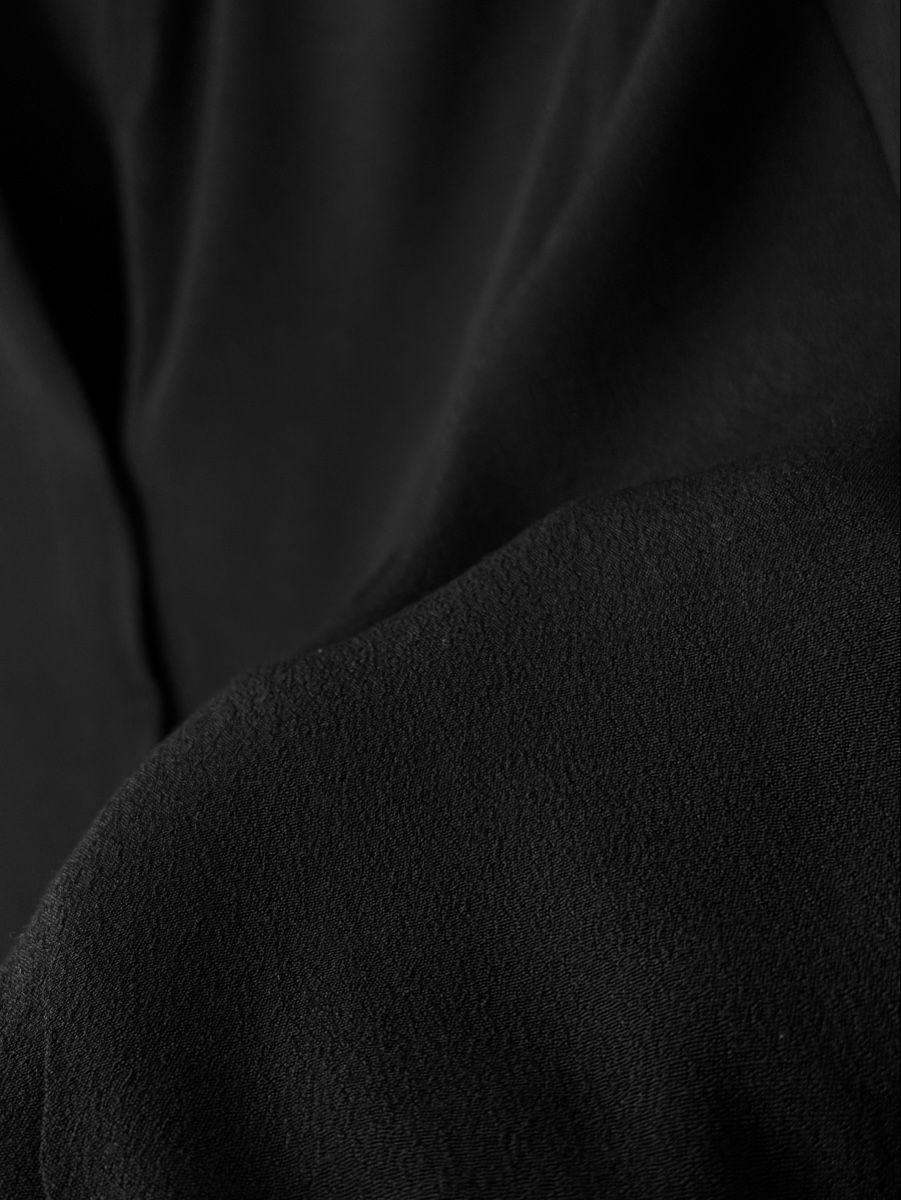 Mango Blusen: Mango Klassische Bluse Schwarz Grösse S 100% Viskose – Gebraucht aus Langnau am Albis von Nataliehershlag 3