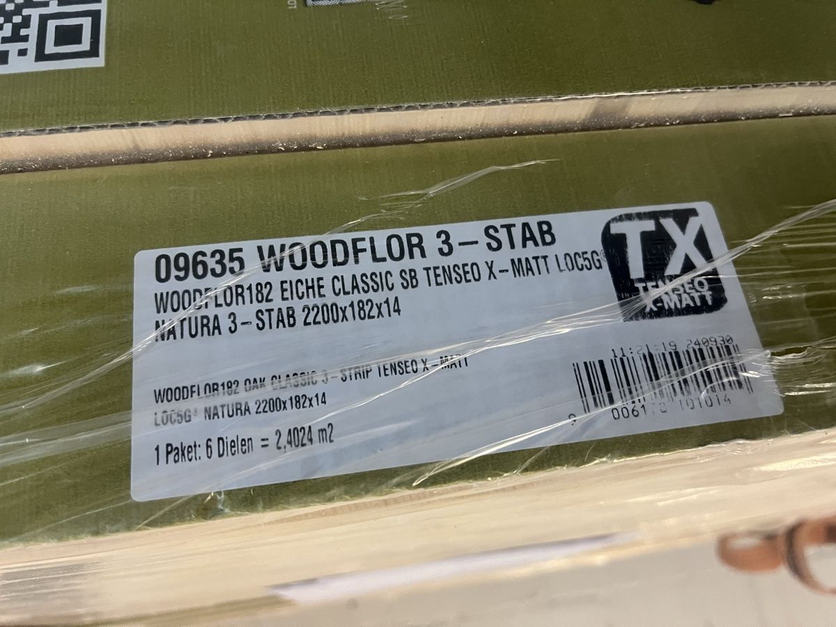 Rivestimenti per pavimenti: 50m2 Eichenparkett WOODFLOR 3-StabClassic Click versiegelt – Nuovo e nell'imballaggio originale da PFUNGEN venduto da 8719
