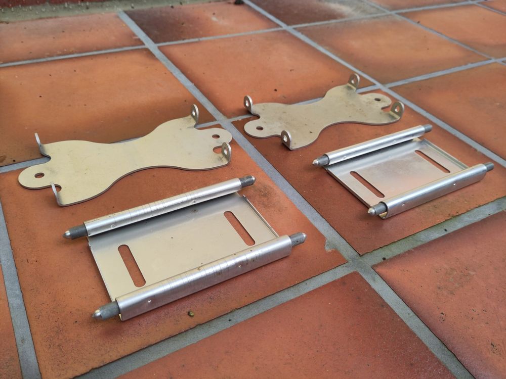 Accessori per altri veicoli: Nummernschild Halter / Wechselschild Halter – Usato da Muttenz venduto da Laeckerlihamschter 1