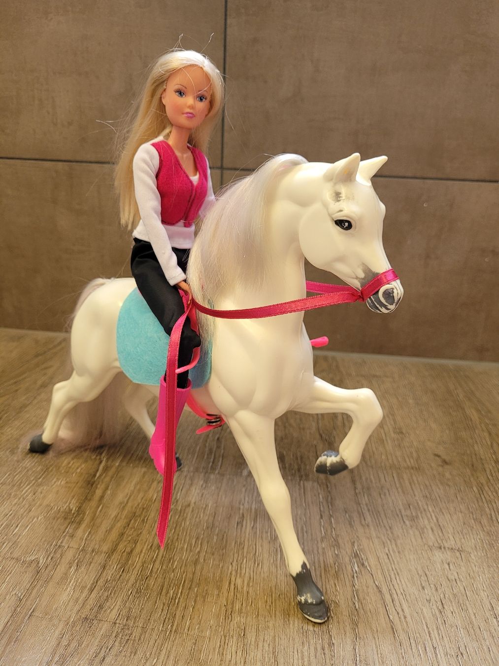 Giocattoli: Barbie Pferd Prancer Jeep Picknick Ausflugsset – Usato da Niederbuchsiten venduto da klengyel 1