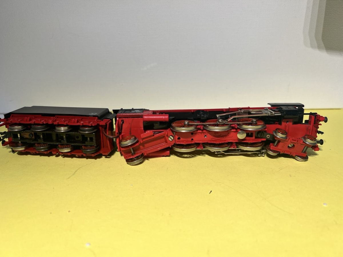 Fleischmann Modelleisenbahnen: Fleischman BR01 Dampflok HO Gleichstrom – Gebraucht aus Weinfelden von Kammerflimmern 3