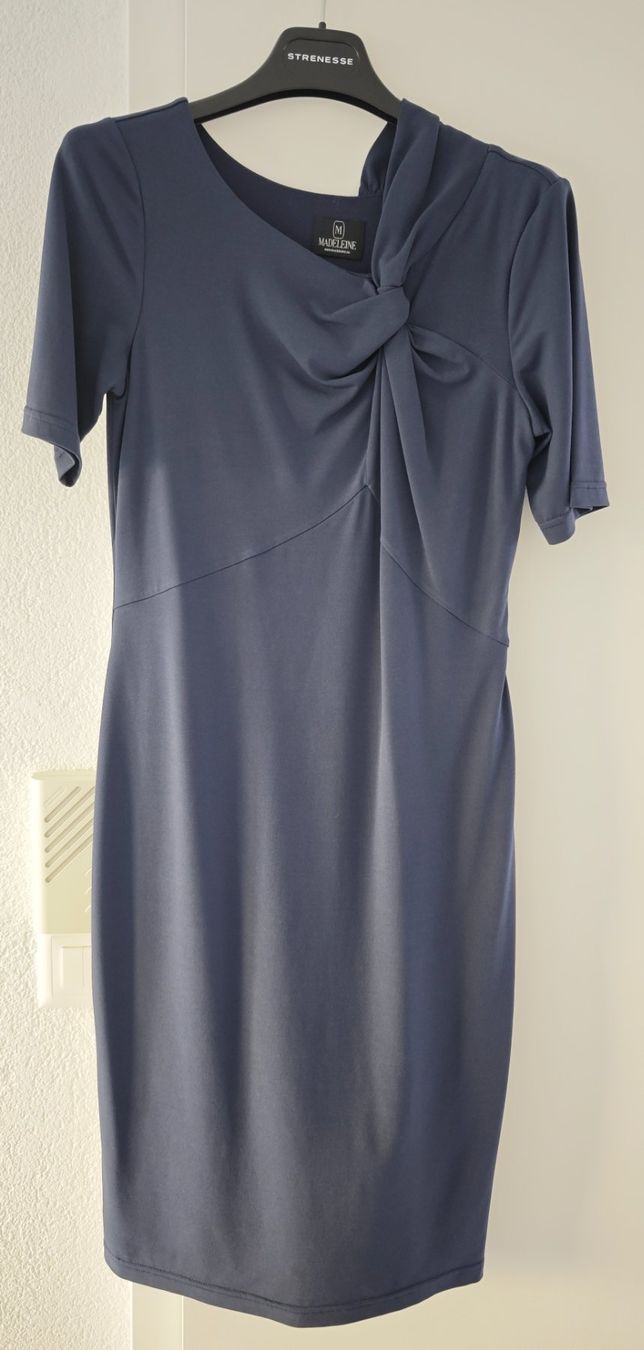 Madeleine Vestiti: Madeleine Kleid dunkelblau Gr. 34 Chic – Usato da Benglen venduto da ma5_7q8j