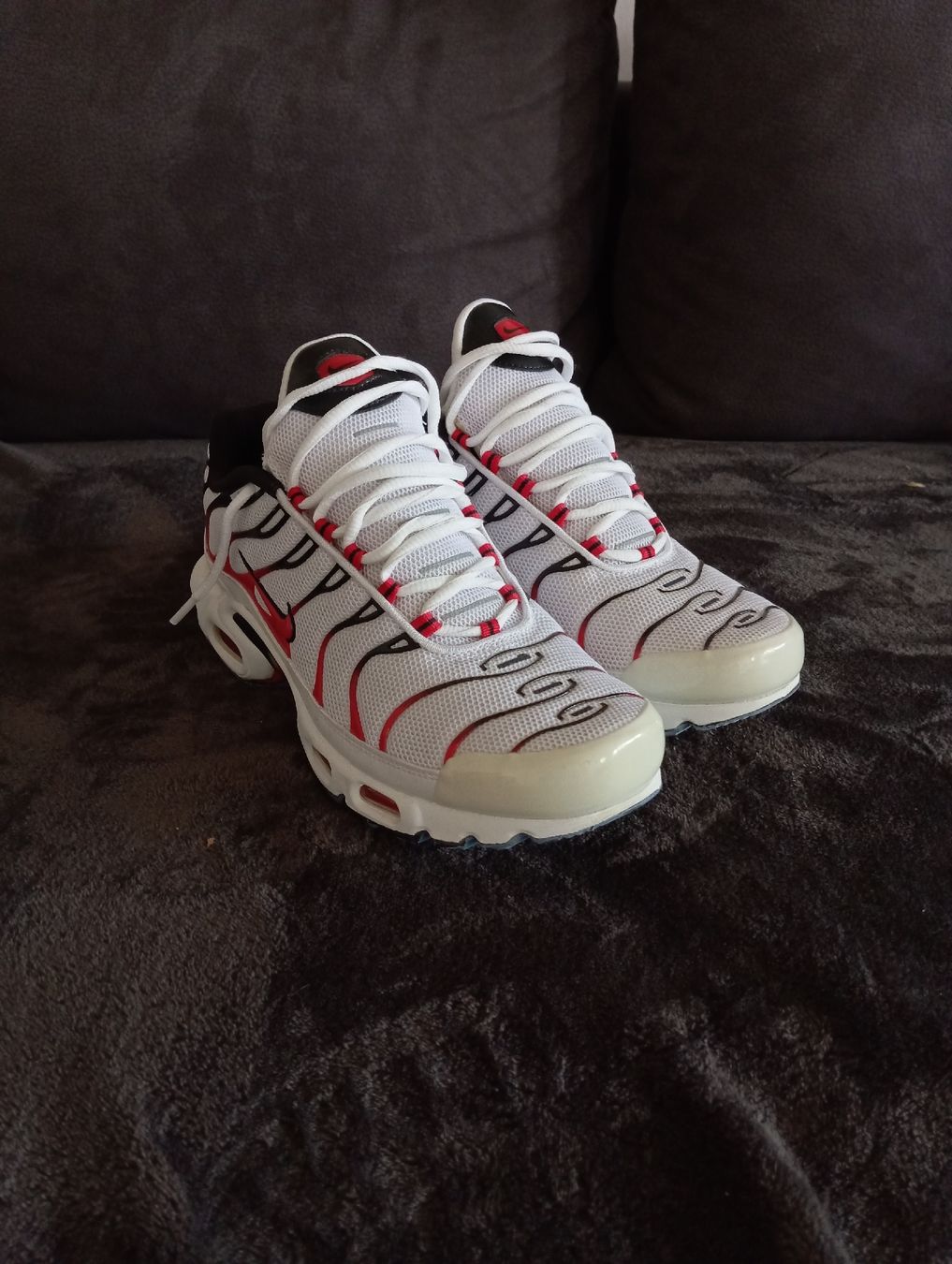 Nike Scarpe da uomo: Nike Air Max Plus 2022 (EU43) – Usato da Schaffhausen venduto da mattsoutlet 1