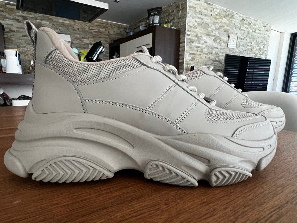 Steve Madden Chaussures femmes: Steve Madden Sneaker Dragon  Gr.40 NEU! – Neuf avec emballage d'origine à Bennau par Primest