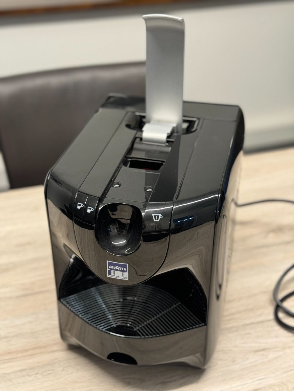 Lavazza Kaffeemaschinen & Espressomaschinen: Kaffeemaschine Lavazza LB 951 – Gebraucht aus Zollikofen von ld5_6h8t 1