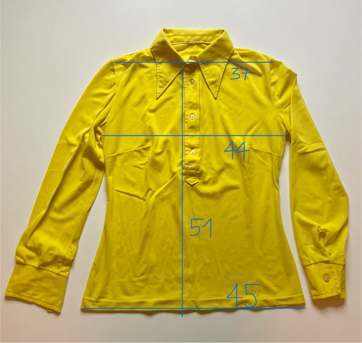 Camicette: Vintage Bluse in wunderschönem Sonnengelb – Usato da Zürich venduto da Christine.R 2