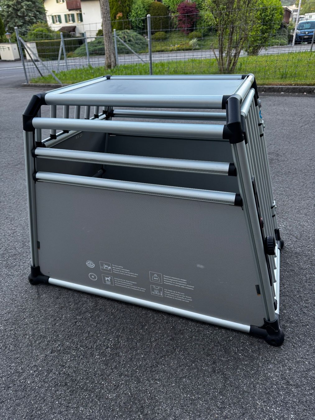 4pets Gabbie, trasporto & Sicurezza: Auto Hundebox – Usato da Unterägeri venduto da sha_2lbs 1