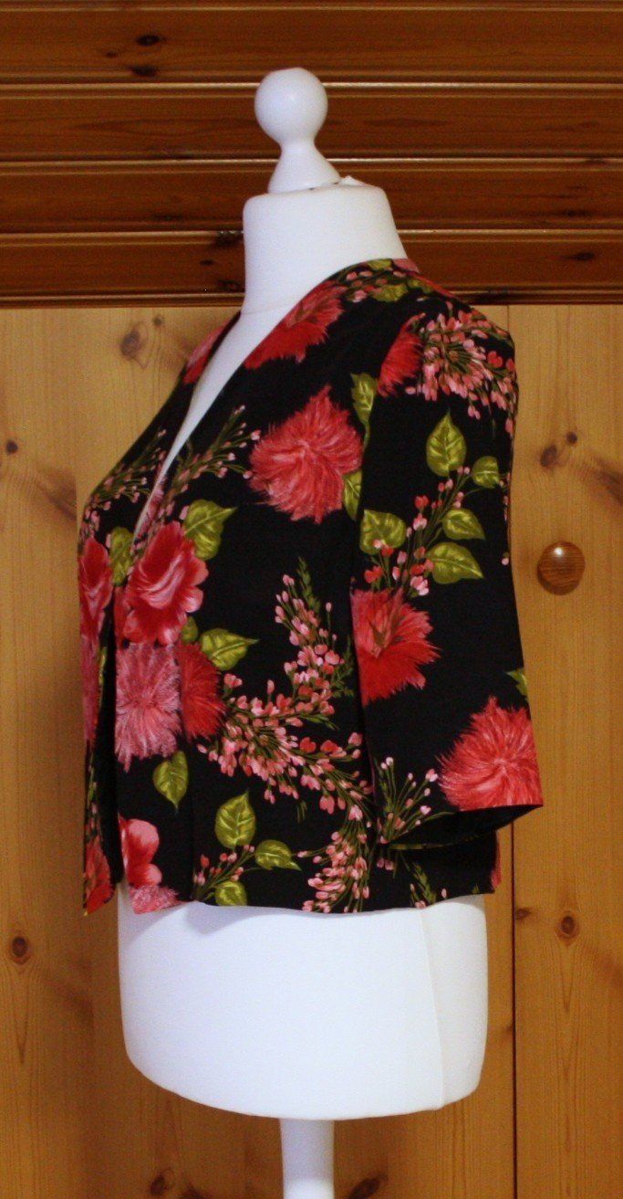 Camicette: Bolero schwarz-bunt Gr. M – Usato da Flüelen venduto da Diversicum-Vintage 2