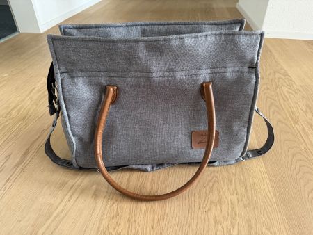 Graue Wickeltasche von Hartan Selection
