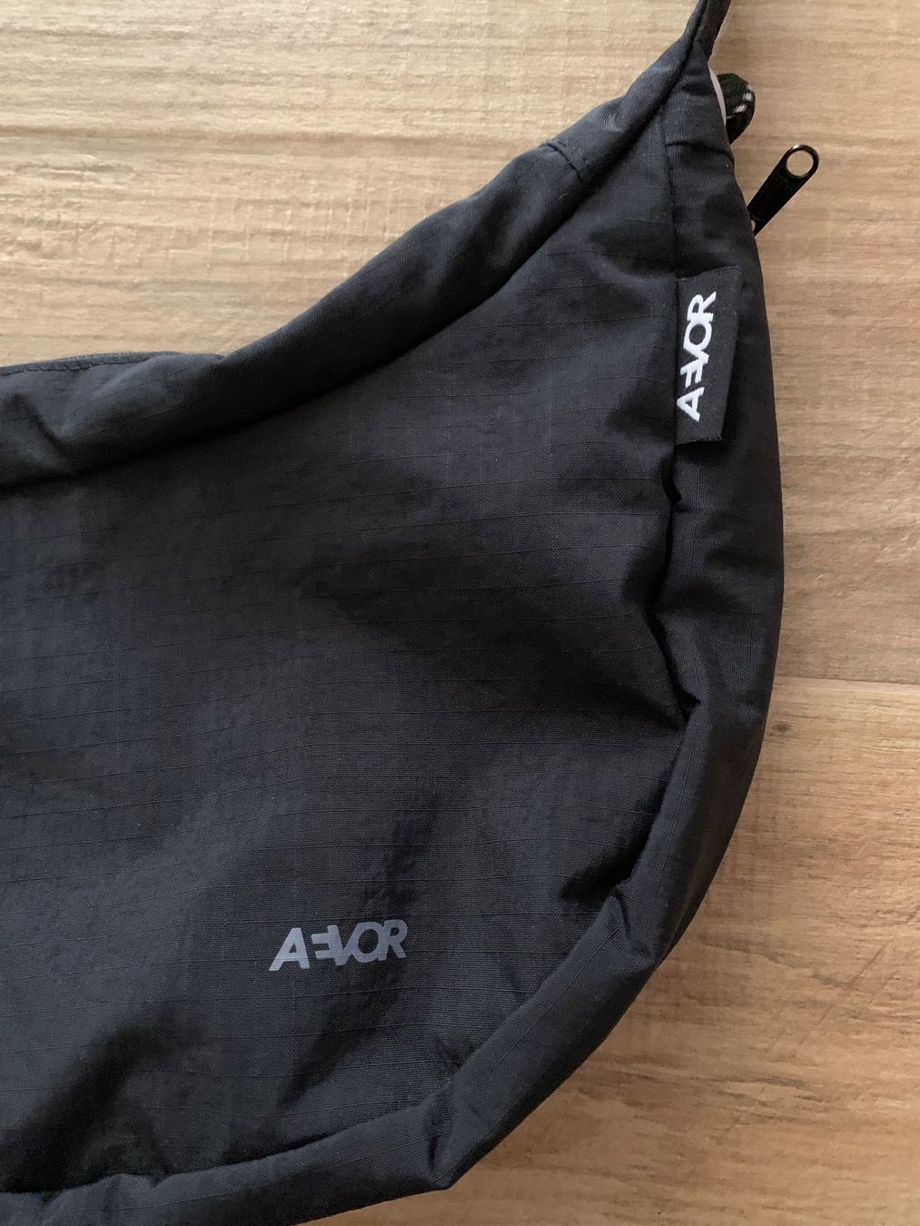 Aevor Borse da donna: Crossbody Bag Aevor – Usato da Enggistein venduto da THE-IGOR 1