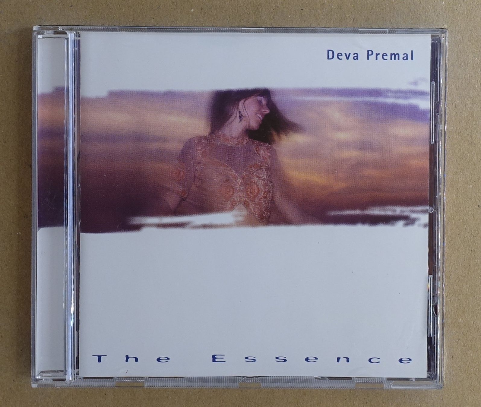 CD: Deva Premal – The Essence - T4 – Usato da Sessa venduto da discoverymedia