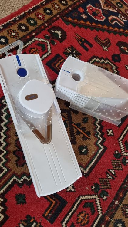 Zyliss Küchen Raffel (Neu (gemäss Beschreibung)) in Veltheim AG für CHF ...