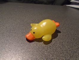 Entchen auf dem Bauch, gelb