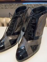 Scarpa Chanel  bicolore lucida con tacco