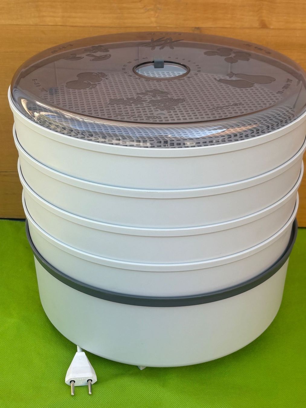 Stöckli Elettrodomestici da cucina: STÖCKLI DÖRREX mit 4 Dörrgitter – Usato da Wil SG venduto da rolandsflohland 2