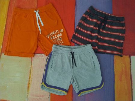 3×Shorts Sommerpaket/ kurze Hosen Jungen in Gr. 122