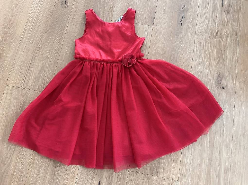 Vestiti & Gonne: Festkleid rot Gr.140 – Usato da Buchrain venduto da eule2109