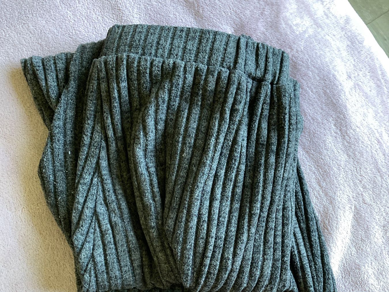 Shein Pantaloni: Freizeithose 2XL – Usato da Dagmersellen venduto da RamonaJohann 1