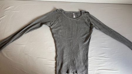 Grauer Pullover Strickpullover Gr. S Top Zustand