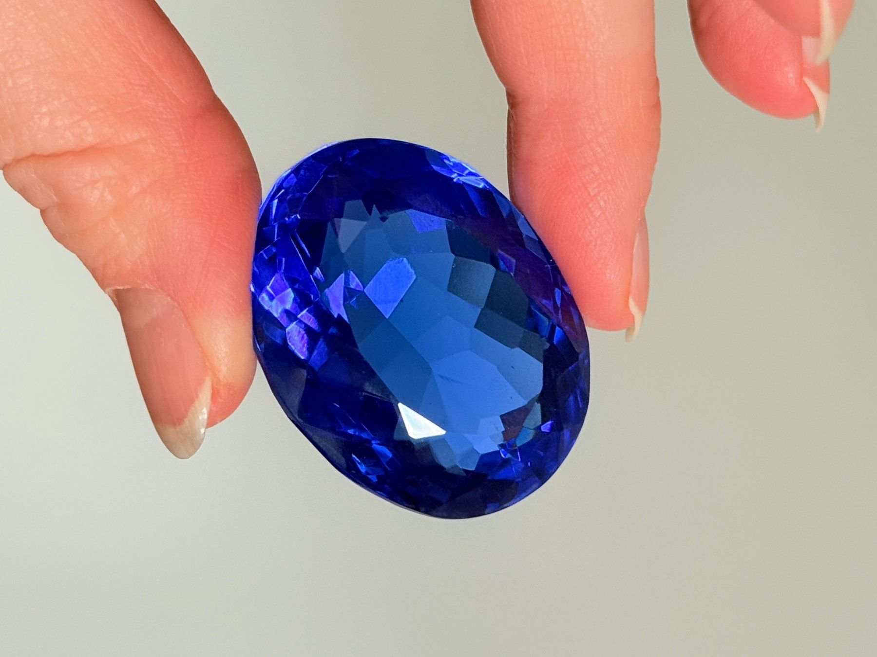 Pietre preziose: 122.85 Ct Oval Cut Loose Gemstone – Nuovo e nell'imballaggio originale da Genève venduto da AWWA 8