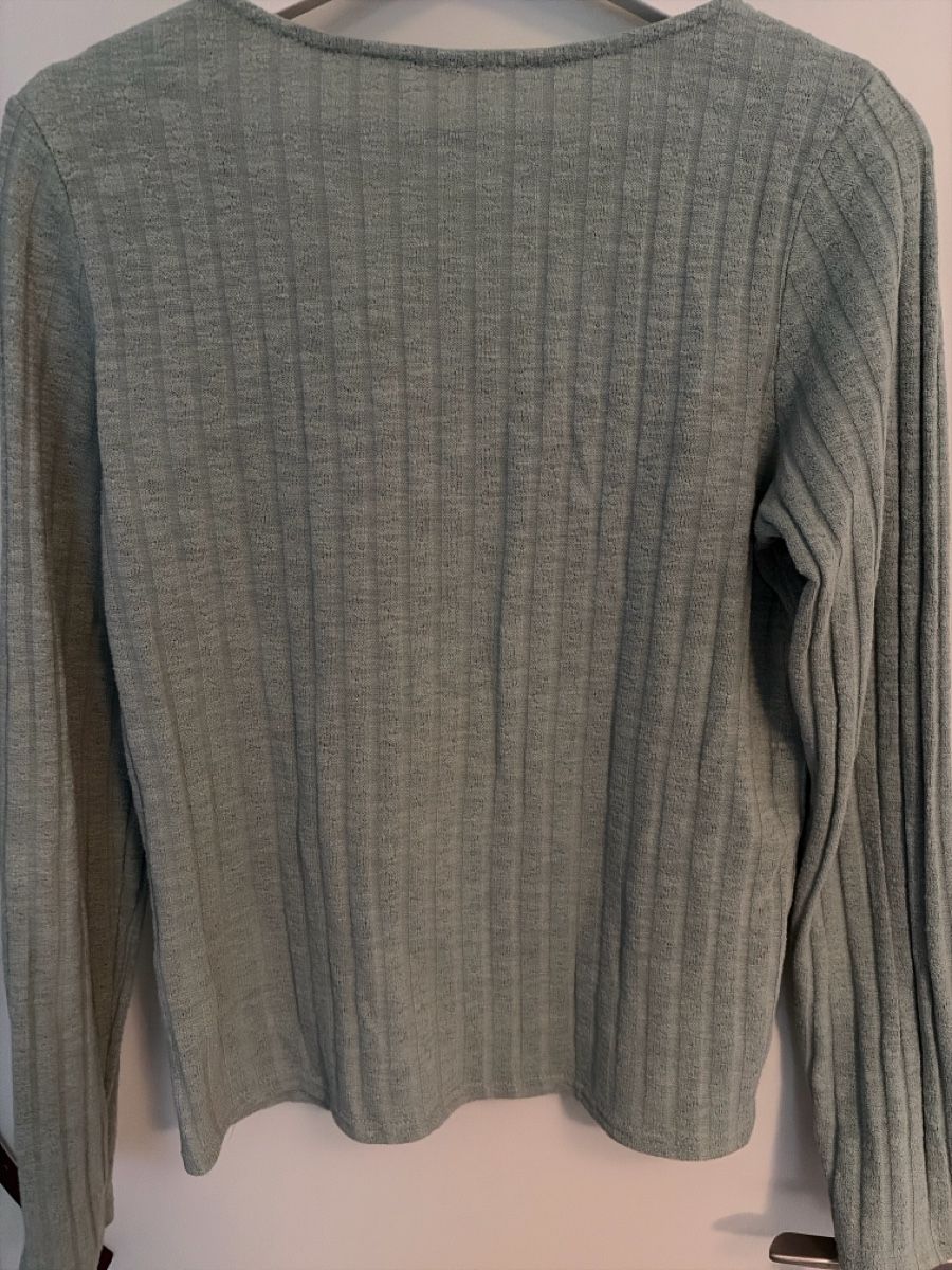 Pullover & Sweatshirts: Pullover – Gebraucht aus Olten von edona_muslija 3