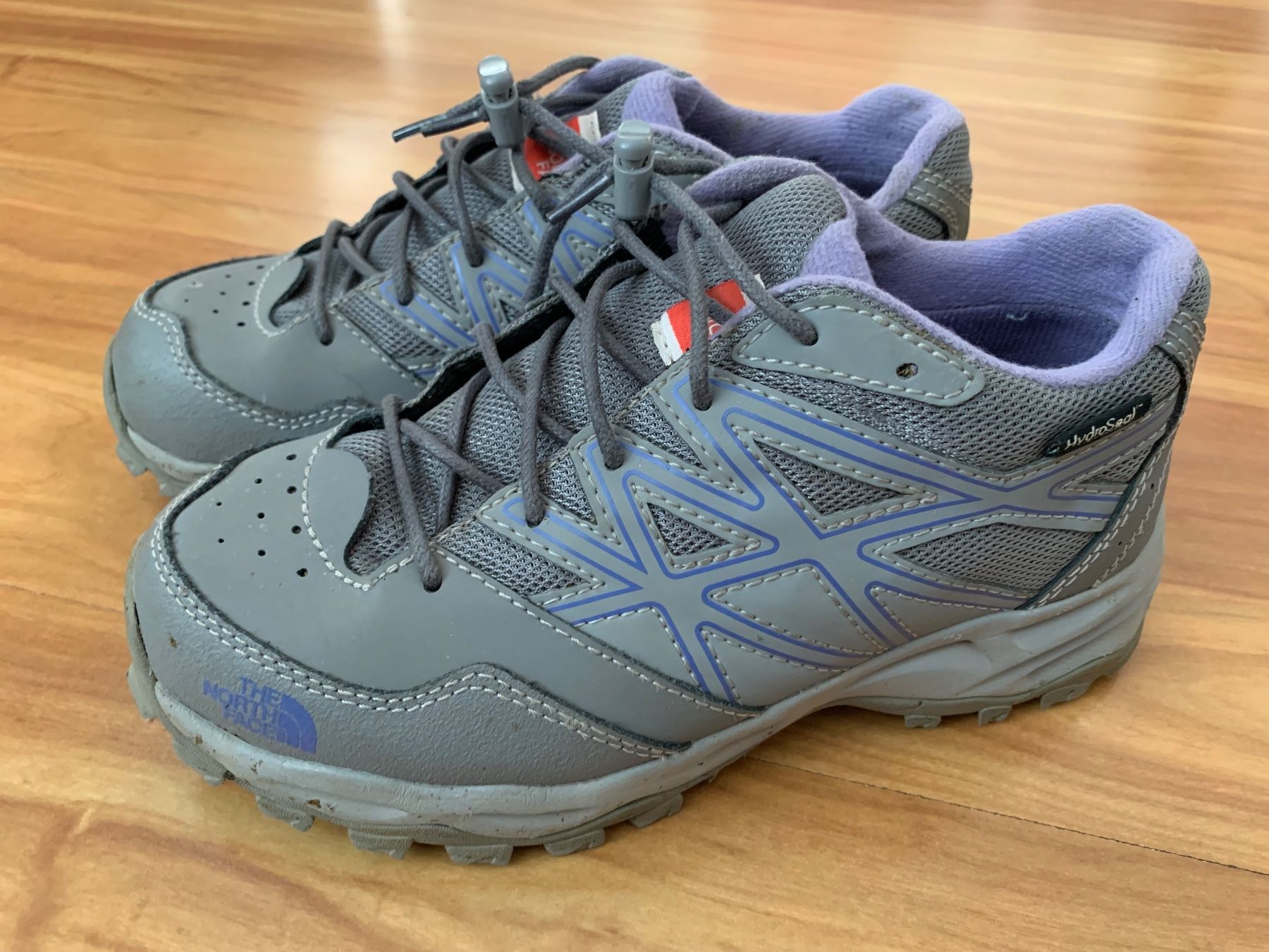 North Face Schuhe für Jungen: The North Face Kinder Wanderschuhe Grösse Gr 35 – Gebraucht aus Ettingen von evs_6w9m